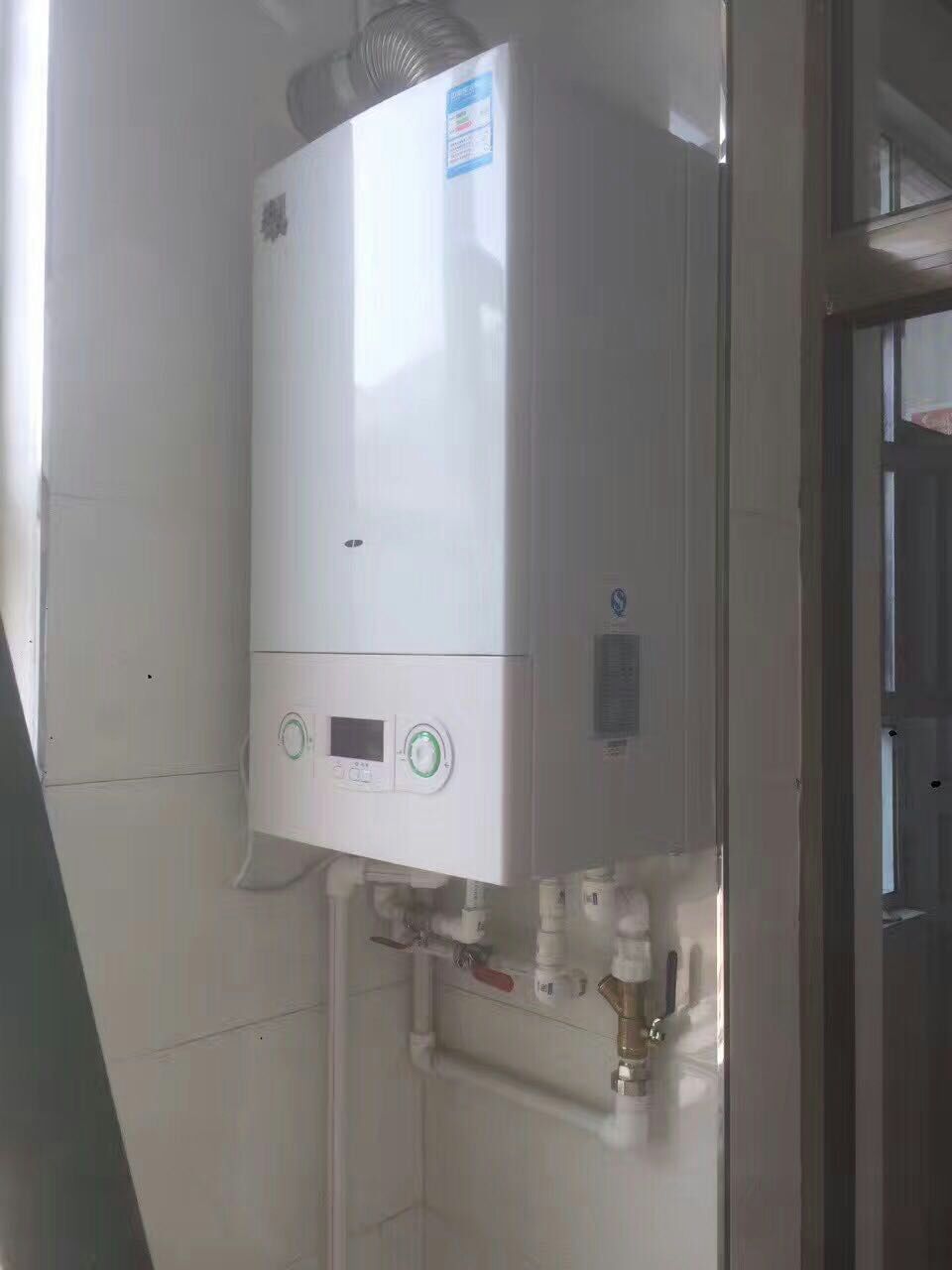 冷凝低氮壁掛爐的水壓高會怎么樣？